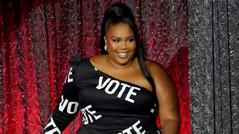 Lizzo Bares All In American Flag Outfit As She Encourages Voters To ‘stay In Line’ At Polls On