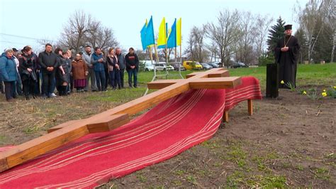В селі на Дніпропетровщині освятили місце під будівництво храму ПЦУ