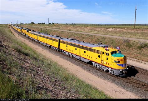 Railpicturesnet Photo Up 951 Union Pacific Emd E9a At Speer