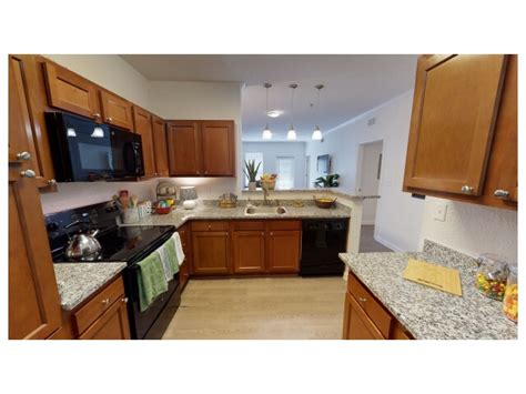 Open plan kitchen/living room area, bathroom with shower, double bedroom, gas central heating, double glazed windows and parking. Flatts at South Campus Apartments For Rent in Oxford, MS ...
