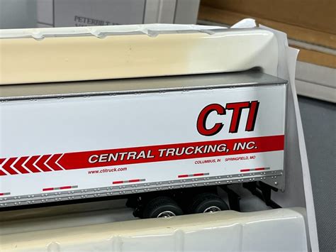 Central Trucking CTI Peterbilt 379 Semi Truck Van Trailer 1:64 Columbus