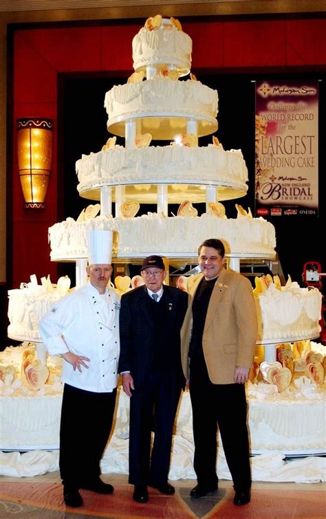 Guinness World Records Worlds Largest Wedding Cake Large Wedding