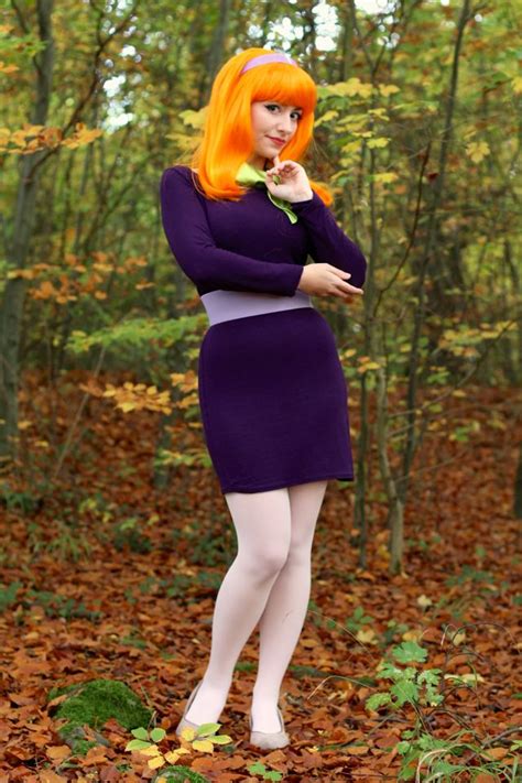 4 diy scooby doo group costume. Happy Halloween from Daphne & Fred! | Cosplay costumes, White pantyhose, Playing dress up