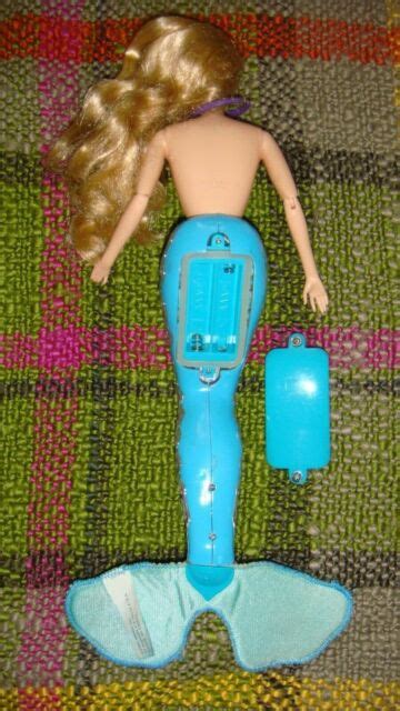 Barbie Magical Mermaids Doll Light Up Tail 2000 Ebay