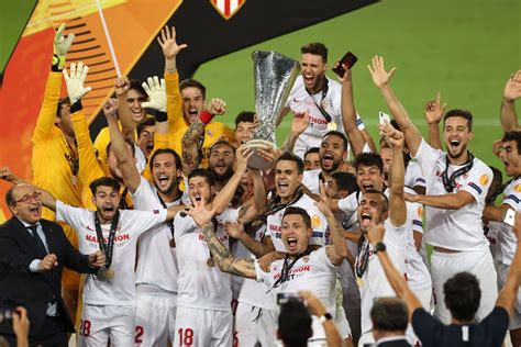 sevilla go past inter milan in thrilling final to lift uefa europa league 2019 20 the statesman