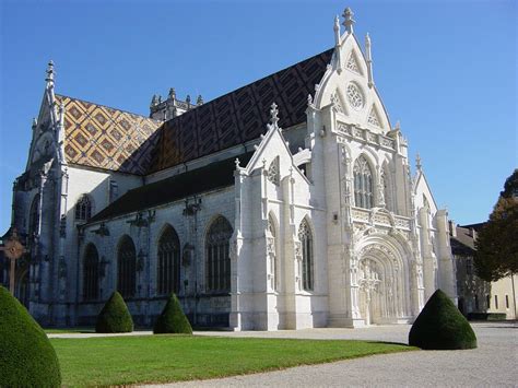 Located 70 km northeast of lyo. Ken je Bourg-en-Bresse?