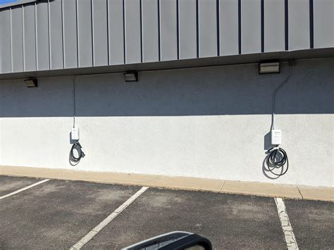 Avis Car Rental | Overland Park, KS | EV Station