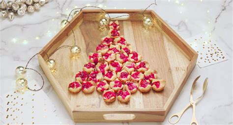 Kick off christmas dinner or your holiday party with these delicious christmas appetizer ideas. Good Housekeeping Christma Appetizers / 65 Best Christmas ...