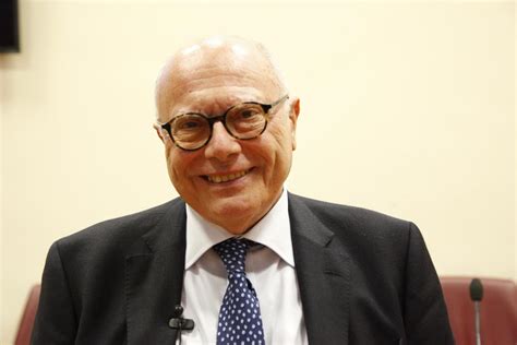 Jun 22, 2021 · per massimo galli, come scrive francesco storace sul tempo, a novembre suonerà pure l'ora della pensione. Prof. Galli: "Se i dati non migliorano sensibilmente, a ...
