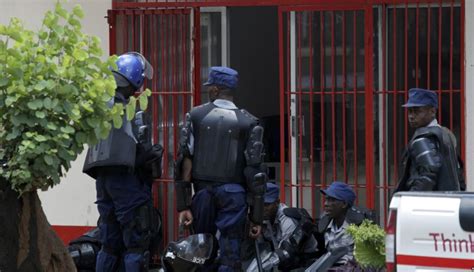 Zimbabwe Police Arrest Zctu Members Before The Planned March