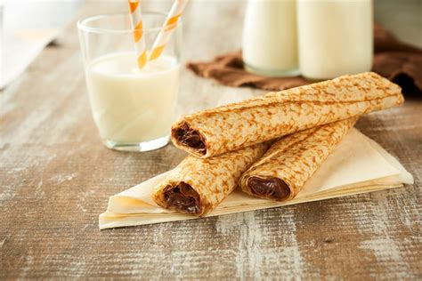 6 Chocolate Hazelnut Rolled Crêpes St Pierre USA Product