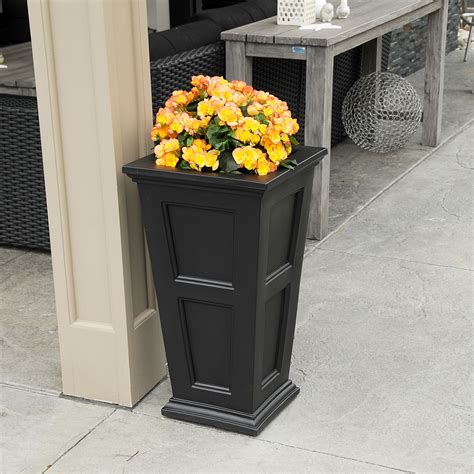 How to create beautiful shade garden pots using easy to grow plants with showy foliage and flowers. Fairfield Tall Self Watering Planter - Black