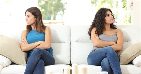 Acquaintance, friend, close friend and best friend. Telltale Signs You're Stuck in a Negative Friendship