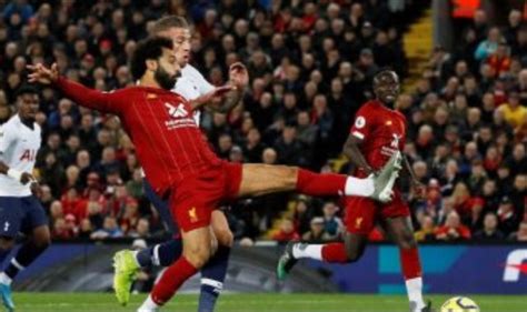 محمد صلاح يسجل هدفه الرابع عشر ويبتعد في صدارة ترتيب هدافي الدوري الانجليزي الممتاز. أهداف الأحد.. صلاح ينقذ ليفربول والنصر يفوز بالديربى ...