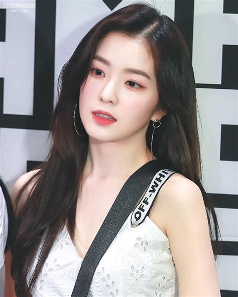 No copyright infringement intended.thank you for watching. Red Velvet's Irene is a Goddess Even if She Covers Her Face : Photos : KpopStarz