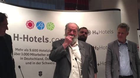Juni 2021, buddys fünften todestag, wird das museum in berlin seine pforten öffnen und für euch mit unterstützung der familie pedersoli. Bud Spencer in Berlin 2015 - YouTube