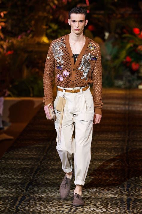 Dolce And Gabbana Spring 2020 Menswear Fashion Show Vogue Male Fashion Trends Gucci Fashion