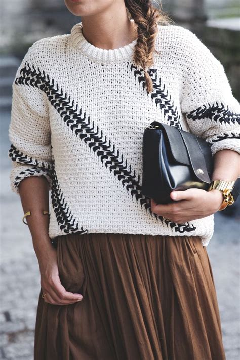 Sweater Wearing Ideas 17 Ways To Style Sweater With Outfits