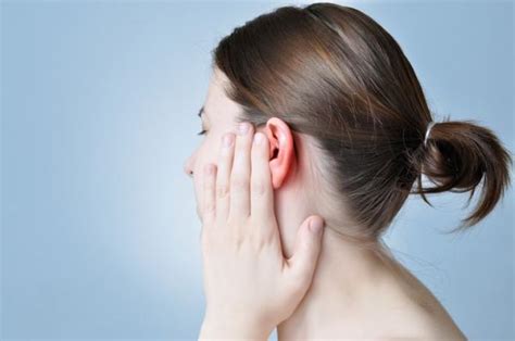 Lump Or Bumps Behind Your Ear Heres What It Means Dc