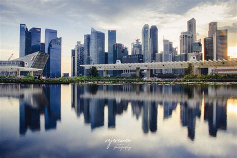 Reflections of the Singapore Cityscape [OC] #city #cities #buildings # ...