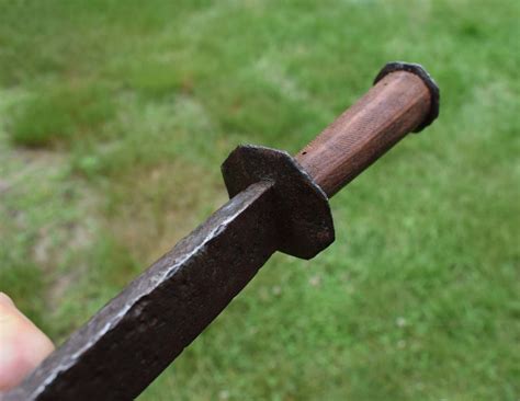 15th Century European Armor Piercing Rondel Dagger For Sale Antiques