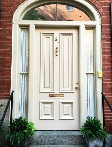 What Are The Advantages Of A New Front Door Mental Itch