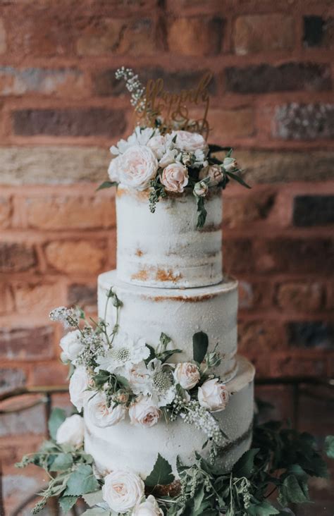 22 Fabulous Sage Wedding Ideas Wedding Cake Ideas