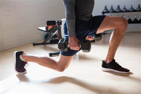 Consejo para los ejercicios de pectorales en casa. A Workout Strong Enough for the Holidays - Fitness ...