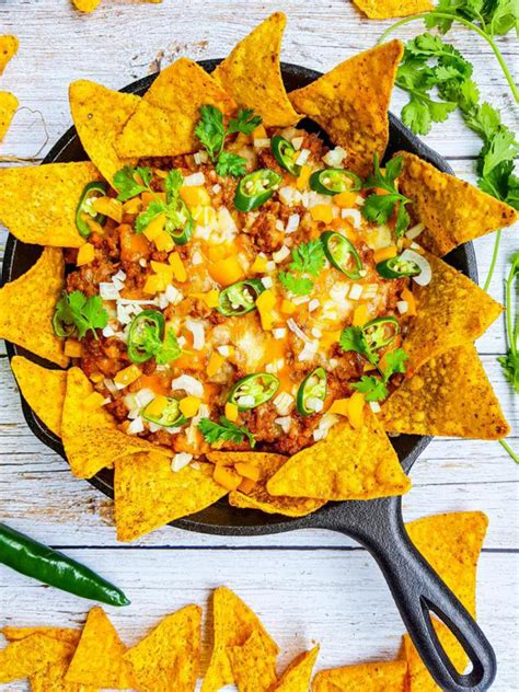 Unearthing The Ultimate Nachos A Guide To Finding The Best Near You Greengos Cantina