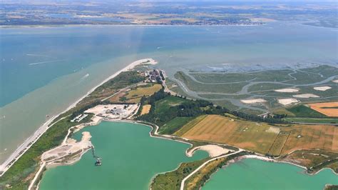 Un moment d'exception en baie de somme. La baie de Somme en hiver, est «un lieu à éviter» en kayak