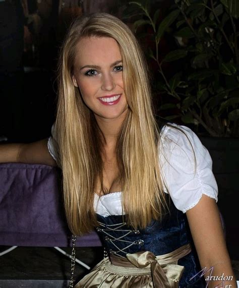 pin by igori on german girls oktoberfest woman beer girl gorgeous blonde