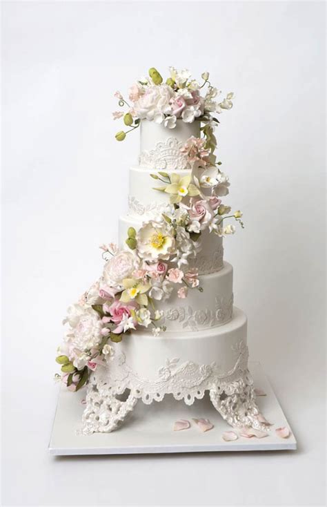 This beautiful gold wedding cake was a huge 6 tier cake feeding over 200 servings and weighing in at over 100 pounds. 20 Most Beautiful Wedding Cakes You'll Want to See ...