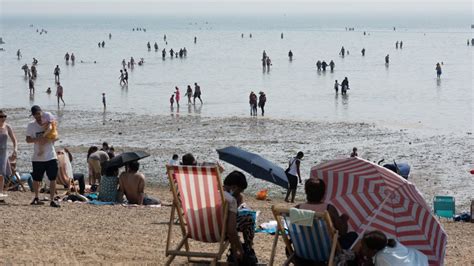 August bank holiday 2020 UK weather forecast: Met Office outlook for