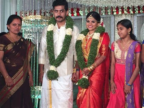 Arun kumar is an actor, known for the speed track (2007), maranam (2019) and oru adaar love (2019). Actor Anu Mohan Marriage Photos ~ Kerala Online