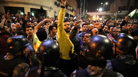 Gisteren, 20:37 in regionaal nieuws. Grootste protesten in Jordanië in jaren | NOS