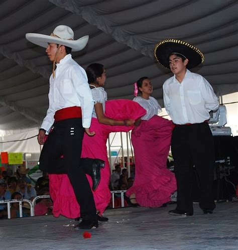 Los 6 Bailes Y Danzas Típicas De Campeche Más Famosas