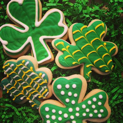 Shamrock Cookies Shamrock Cookies Cookie Decorating Holiday Cookies