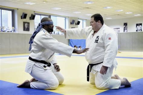 Teddy riner's height and weight. Olympic Judo Champion Teddy Riner Trains With Blind ...