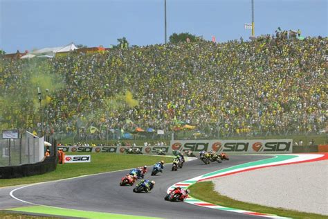 Mugello is one of the most famous seaside resorts in tuscany. MotoGP | GP Italia: benvenuti al Mugello...dove è vietato ...