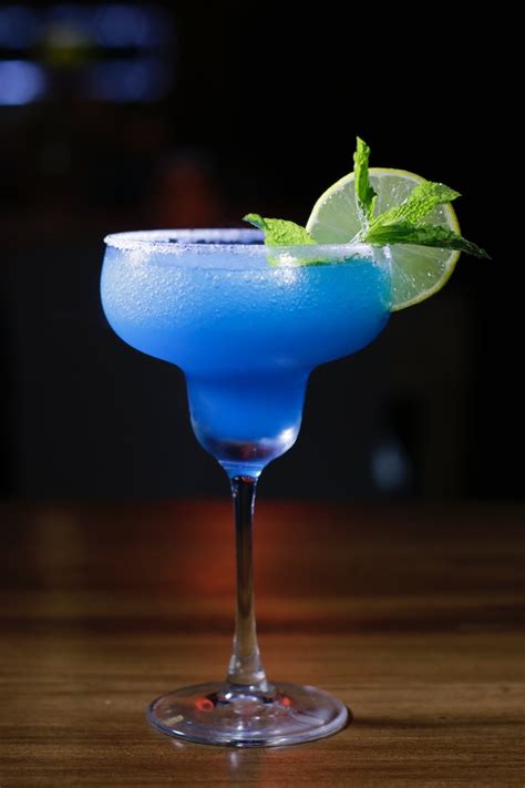 Blue Margarita With Lemon 2480828 Womens Life Link
