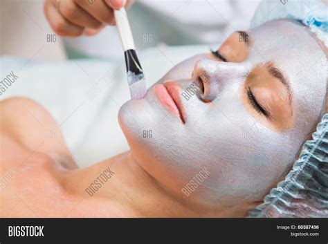 Girl Beautician Spa Image And Photo Free Trial Bigstock