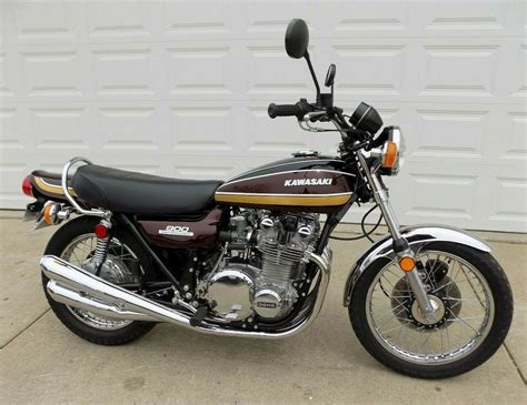 Classic Motorcycle Retro Motorcycle Classic Bikes Chuck Norris