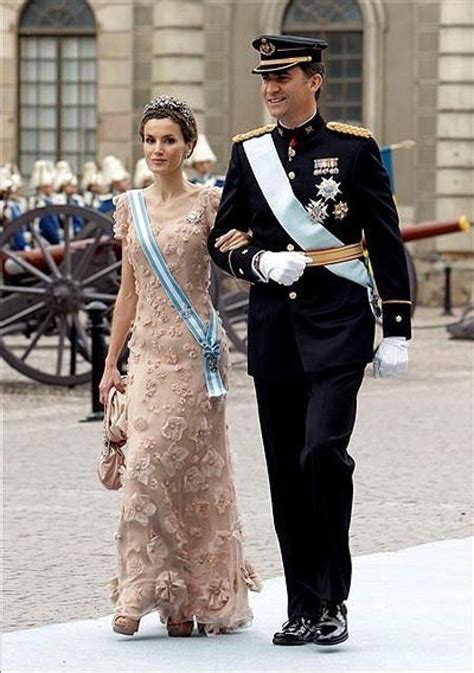 Los Looks De Boda De La Princesa Letizia Laura Ponte Royal Weddings