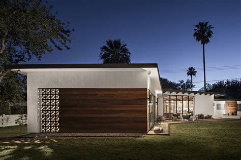 Photo 2 of 11 in 5 Striking Designs That Use Perforated Cement Breeze