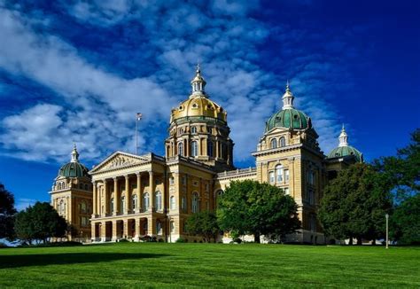Top 10 Most Beautiful State Capitol Buildings In The Usa Attractions