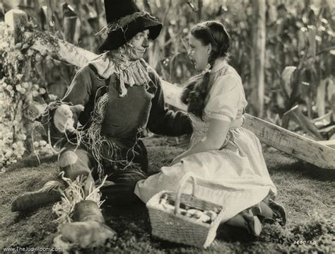 Dorothy Scarecrow 3