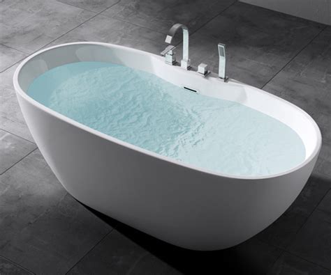 Unsere mitarbeiter haben es uns zur aufgabe gemacht, baden produkte jeder art ausführlichst unter die lupe. Design-Badewanne freistehende Wanne Standbadewanne Armatur ...