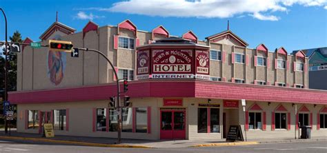 Town And Mountain Hotel — Downtown Whitehorse Yukon