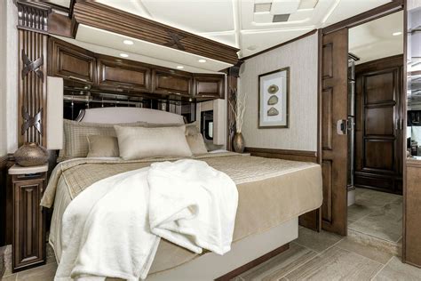 Newmars 2023 Mountain Aire Luxury Motor Coach Newmar