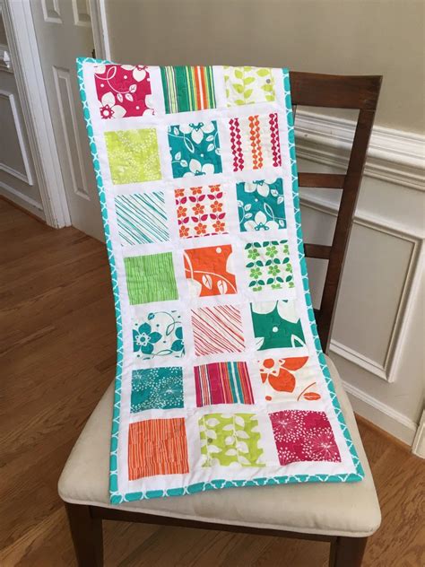 Quilted spring table runner, quilted summer table runner | Quilted table toppers, Quilted table ...